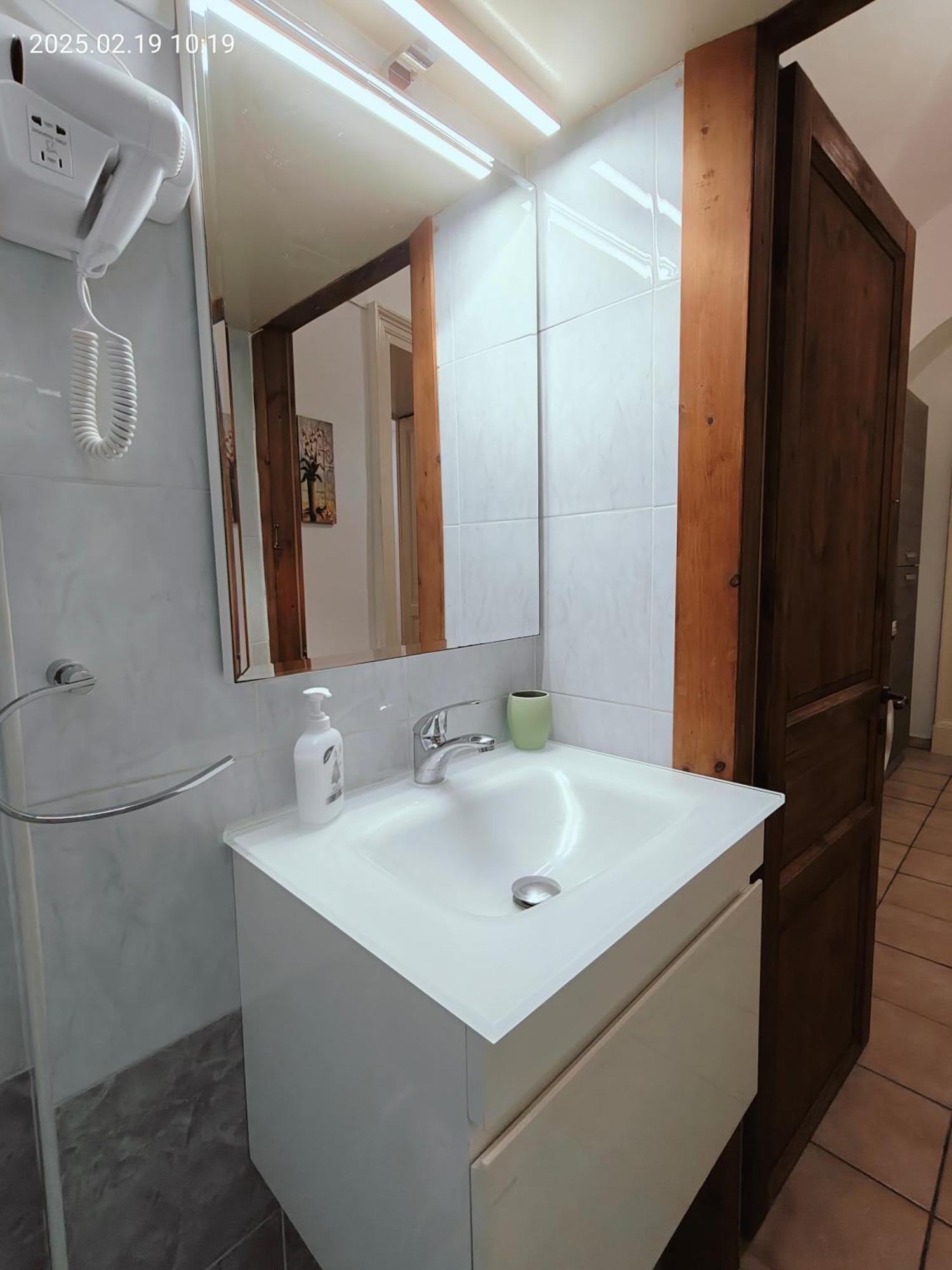 Giulio'S Apartment Катания Екстериор снимка